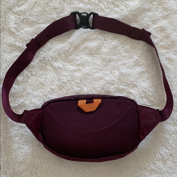 Patagonia Lightweight Travel Mini Hip Pack - Picture 2 of 9